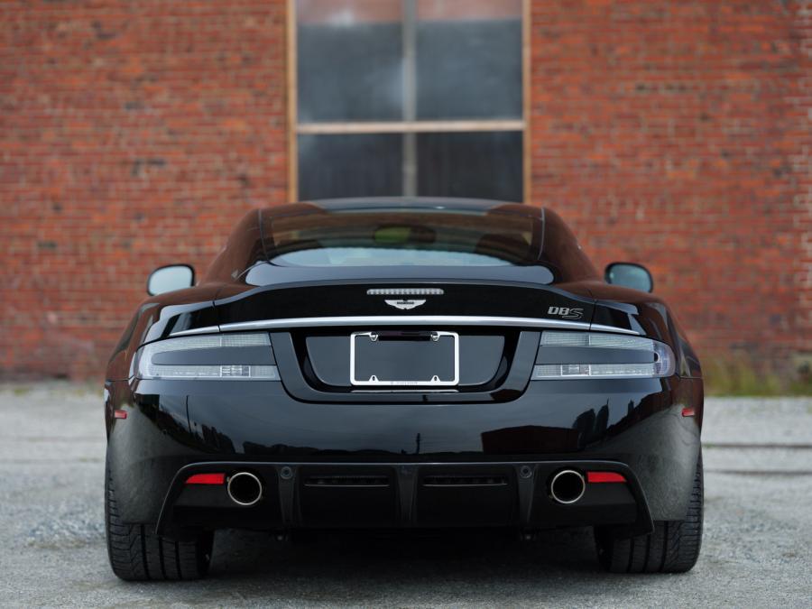  Aston Martin DBS 2012 года  (фото 2 из 53)